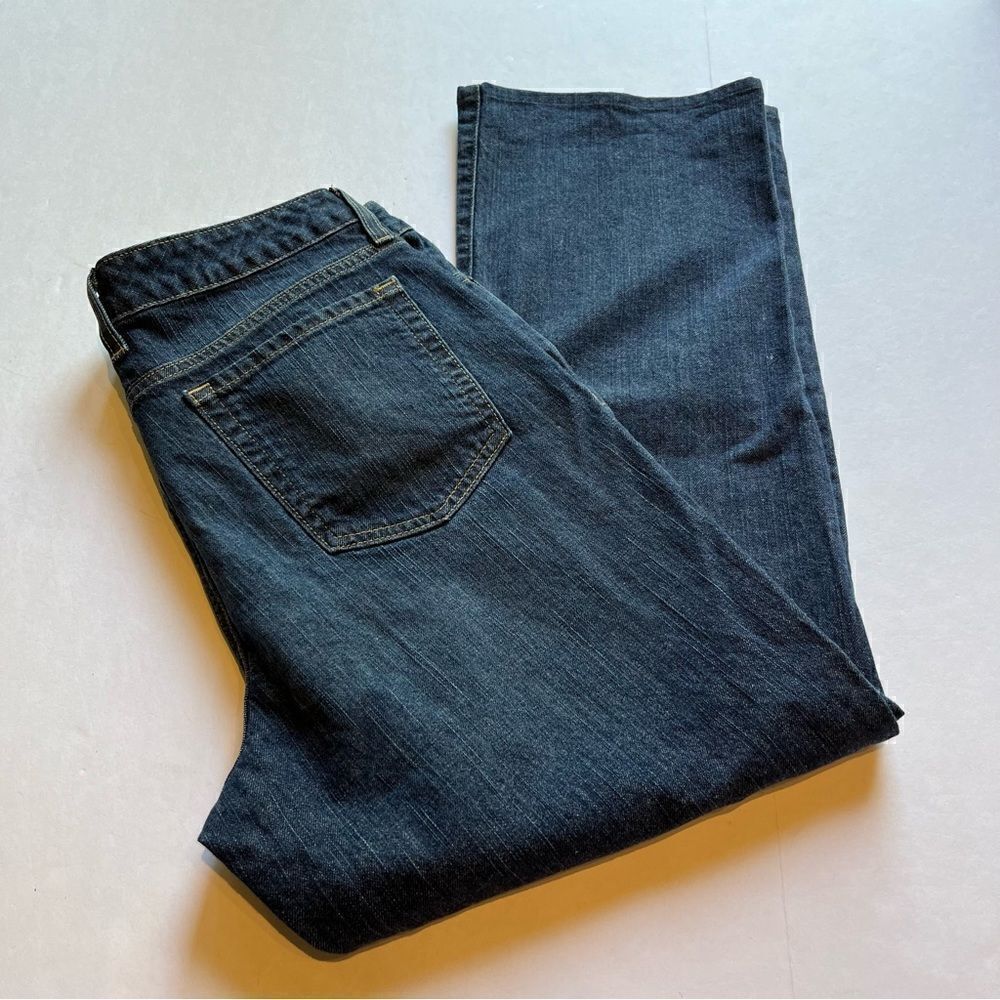 Eddie Bauer Women's Natural Fit Blue Jeans Size 14